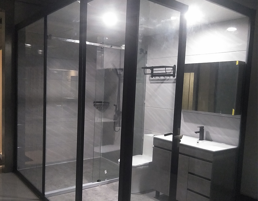 Buitenmuurglasmontage badkamer